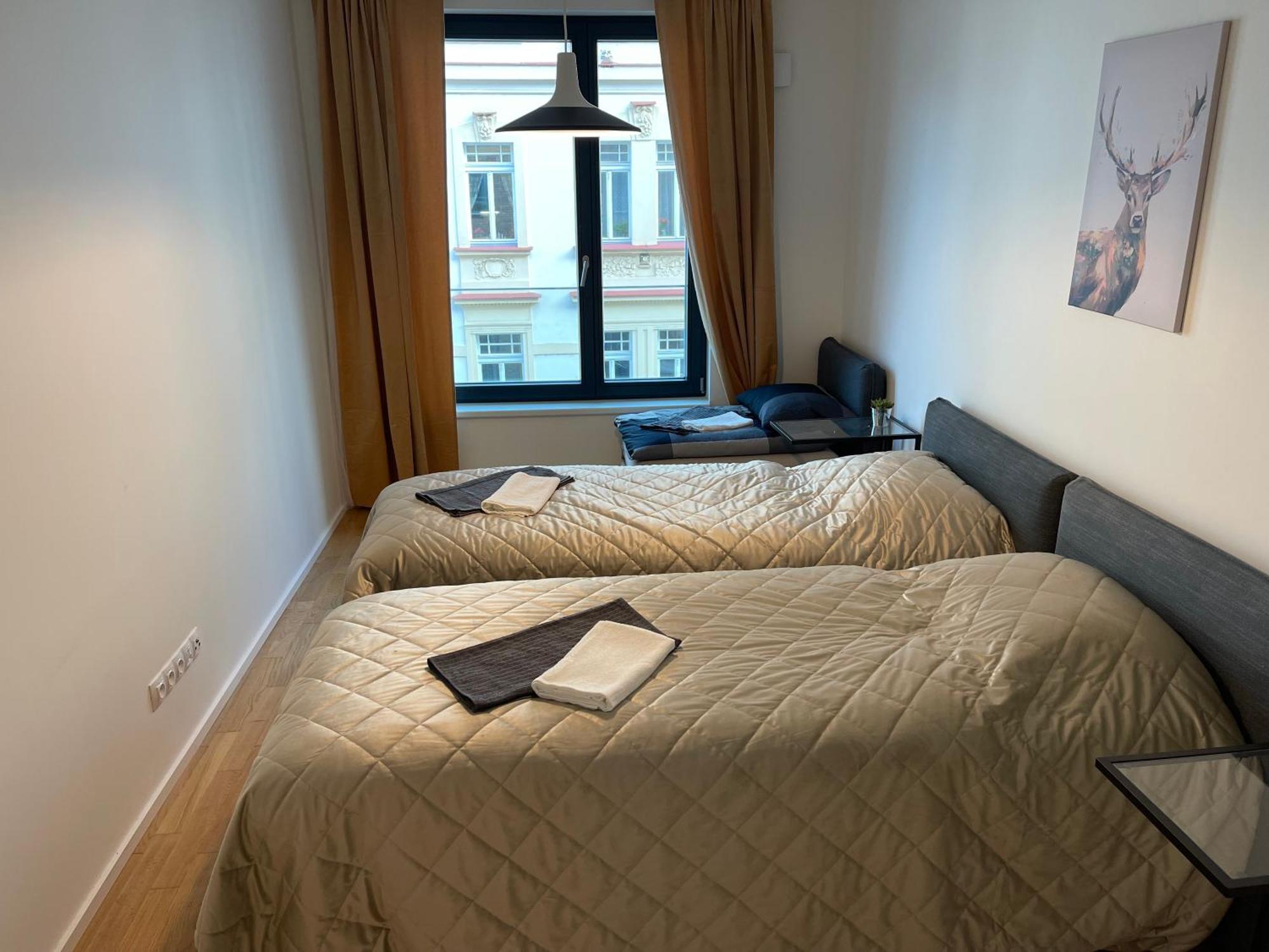 Apartment 4 Room, 2 Bath, Parking Prague Extérieur photo